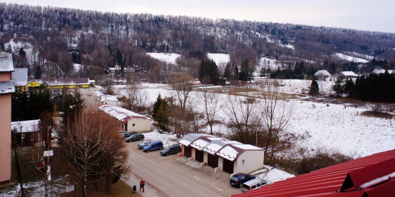 Apartamenty Bieszczadzki Aniol Ustrzyki Dolne Esterno foto