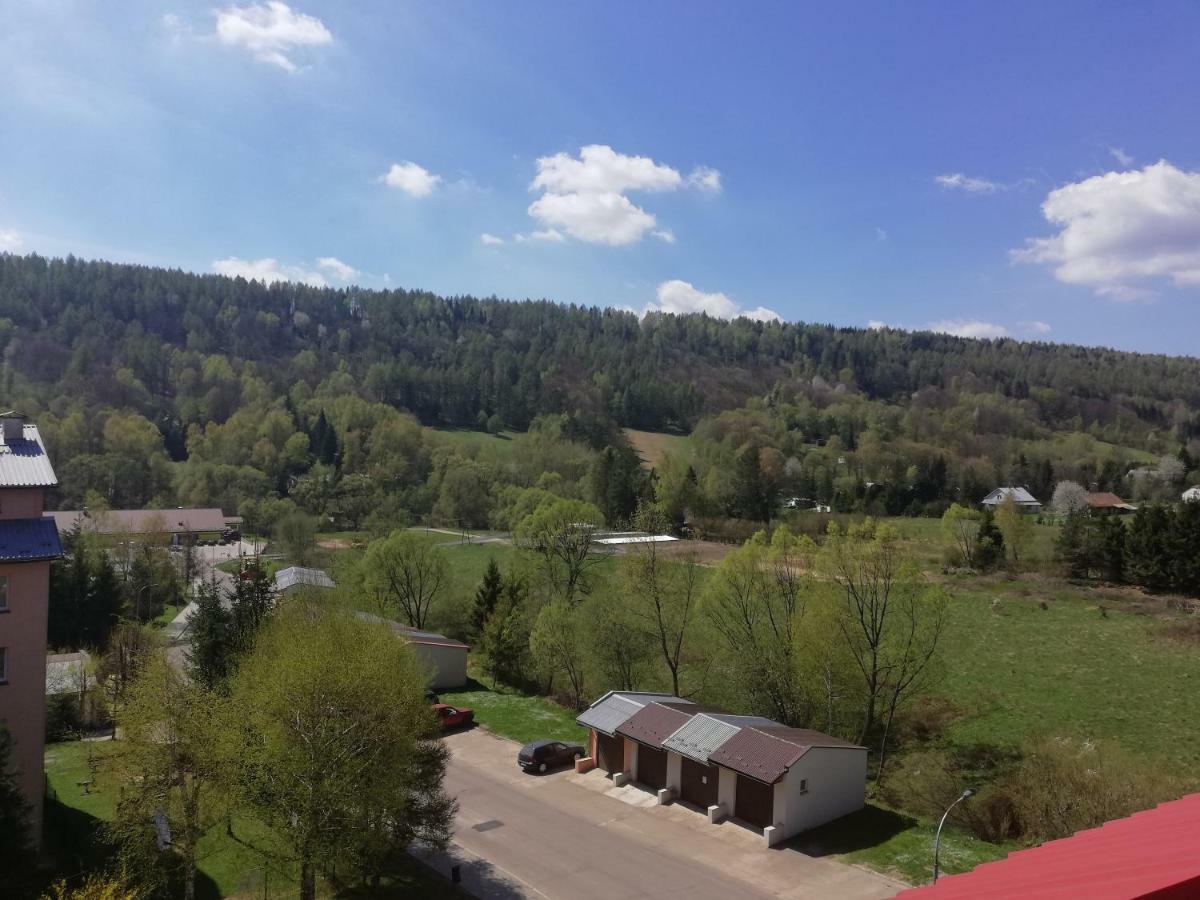 Apartamenty Bieszczadzki Aniol Ustrzyki Dolne Esterno foto